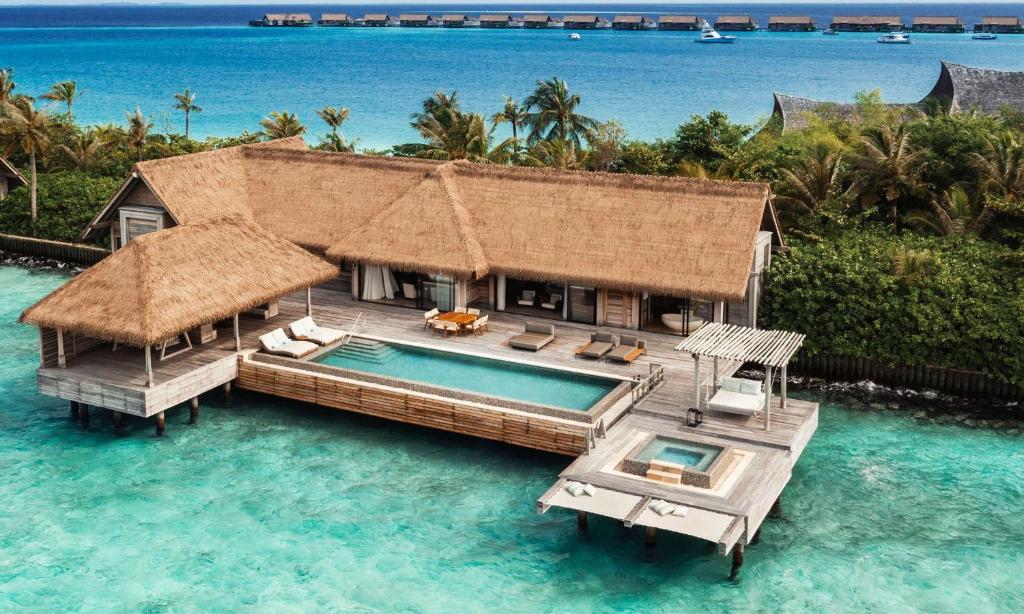 one of the most expensive resorts maldives
